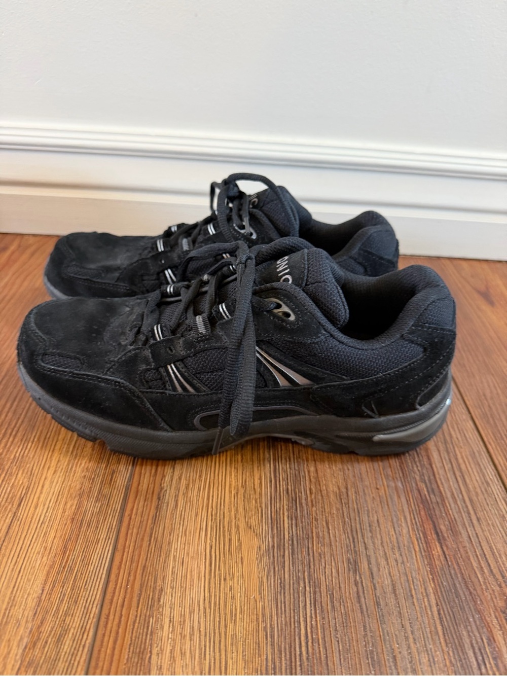 Vionic Walker Shoes - Women's, Black Suede 8.5 M